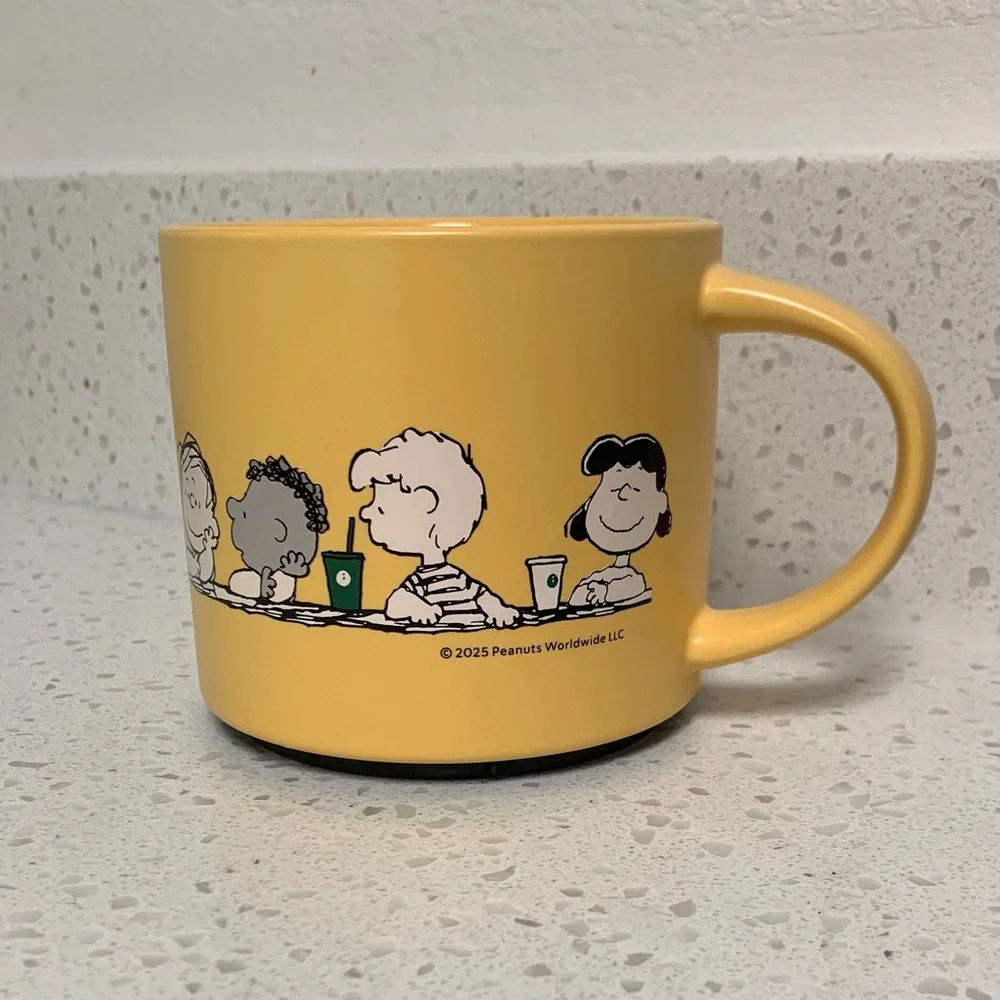 Peanuts Snoopy Yellow Ceramic Mug